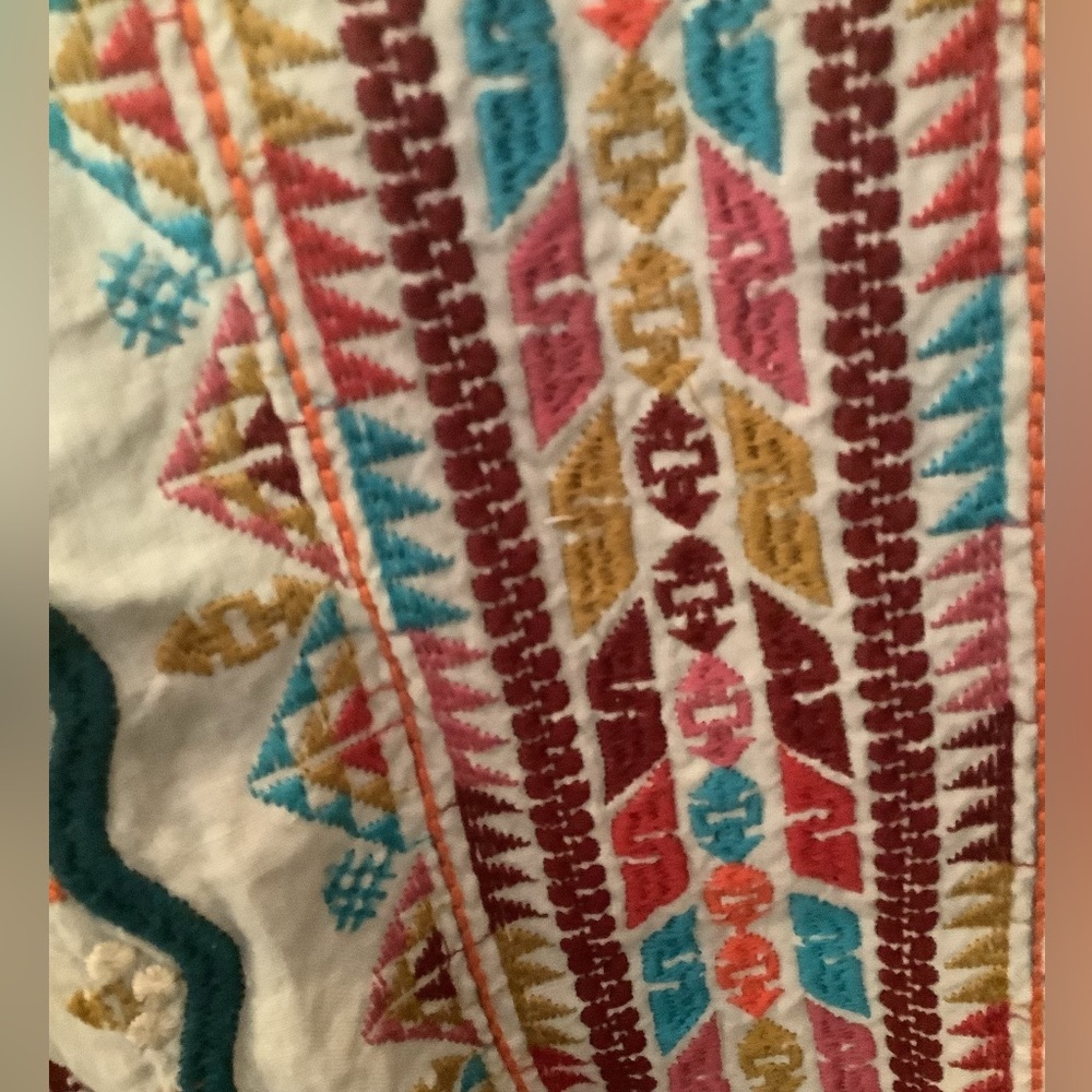 Johnny Was Short Sleeve Linen Tunic with Colorful Embroidery, Size XXL. - Picture 5 of 15